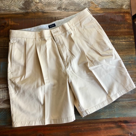 Izod Other - IZOD -Men’s Shorts - Excellent Condition